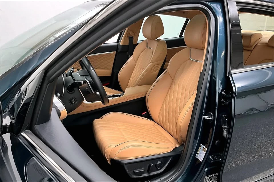 2023 Genesis G70 - Image 8 of 15