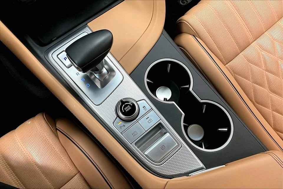 2023 Genesis G70 - Image 9 of 15