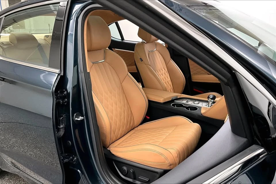 2023 Genesis G70 - Image 5 of 15