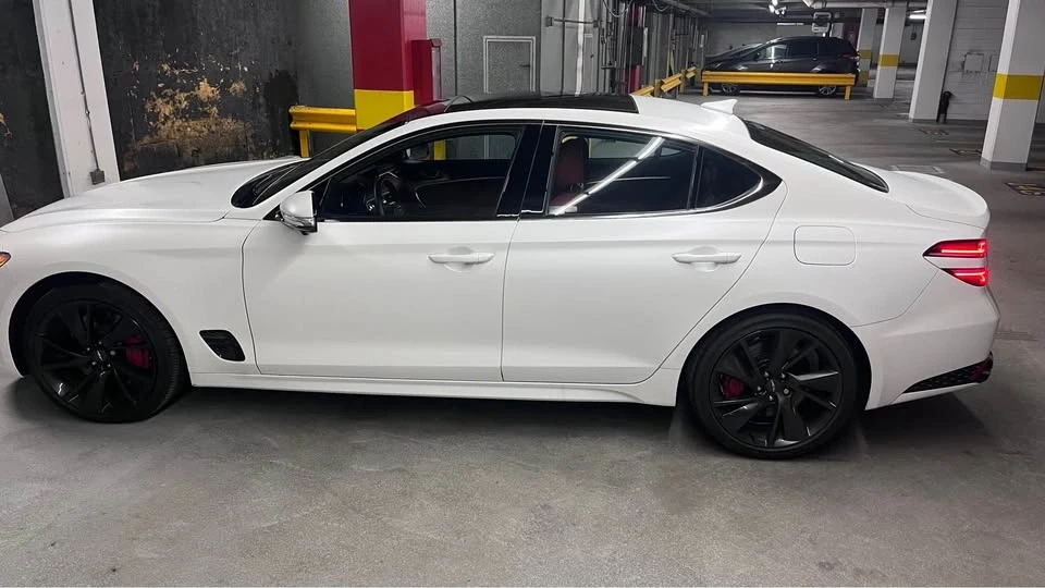 2023 Genesis G70 - Image 2 of 11