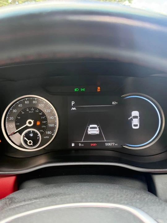 2023 Genesis G70 - Image 11 of 12