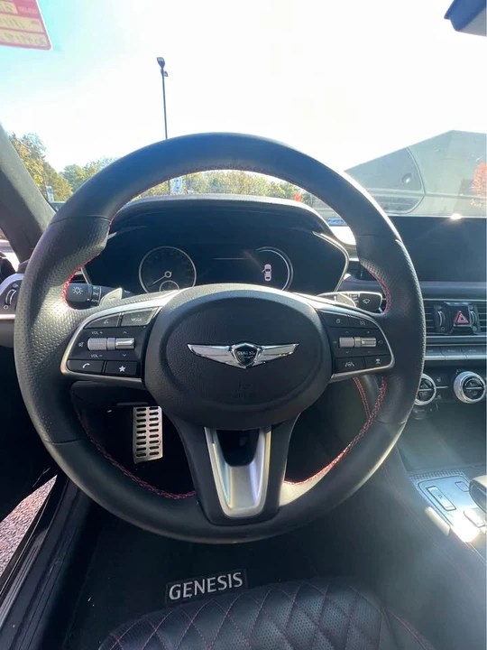 2023 Genesis G70 - Image 10 of 13