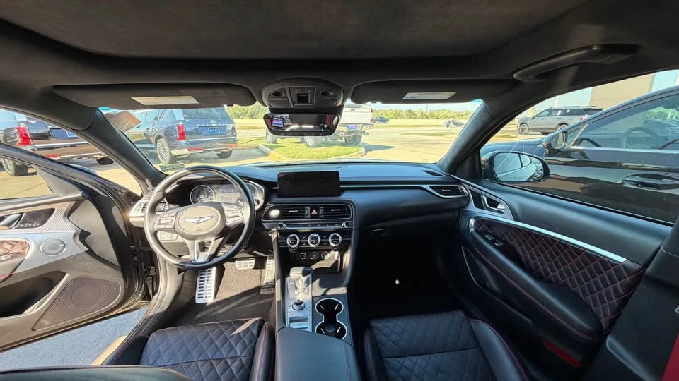 2023 Genesis G70 - Image 9 of 10