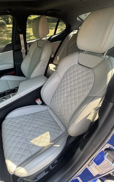 2023 Genesis G70 - Image 2 of 2