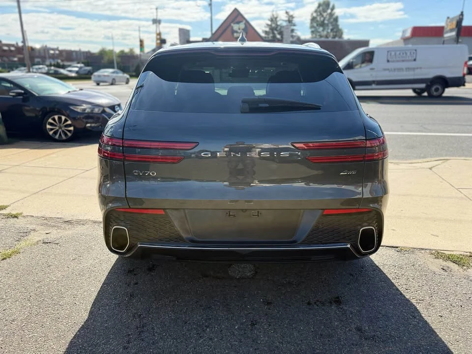 2023 Genesis GV70 - Image 4 of 18