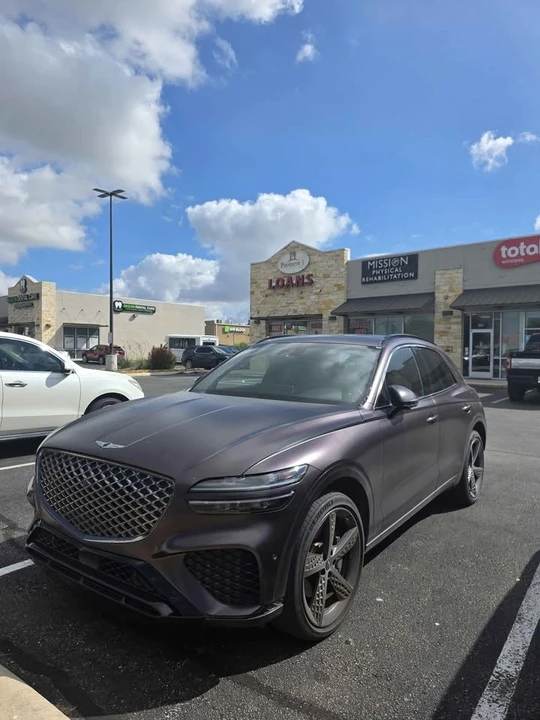 2023 Genesis GV70 - Image 3 of 10
