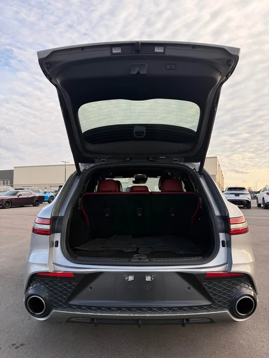 2023 Genesis GV70 - Image 5 of 10