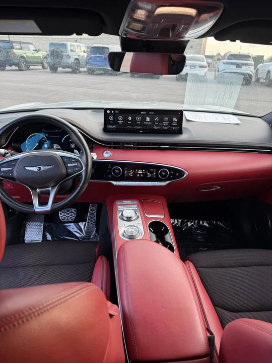 2023 Genesis GV70 - Image 7 of 10
