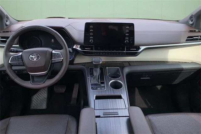 2023 Genesis - Image 8 of 11