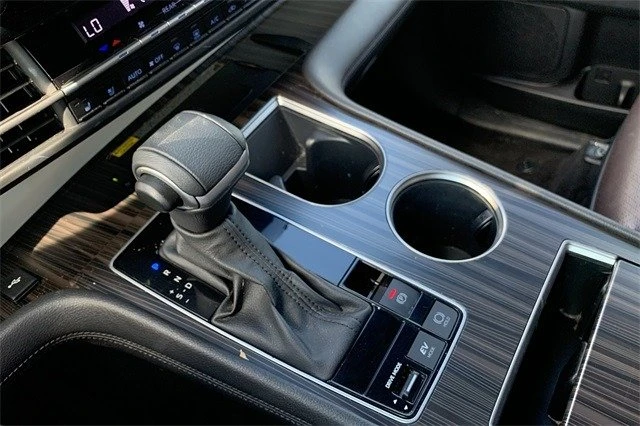 2023 Genesis - Image 10 of 11
