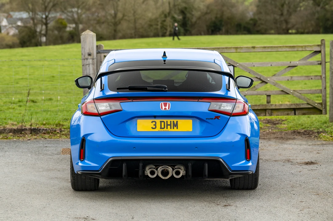 2023 Honda FL5 Civic Type R - Image 16 of 31