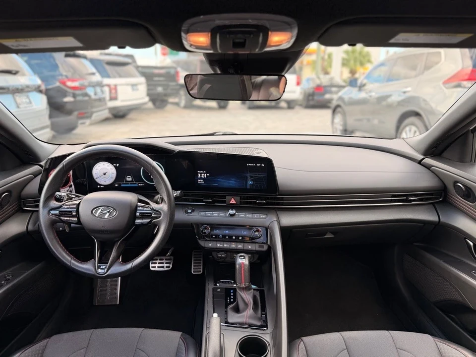 2023 Hyundai Elantra - Image 13 of 21