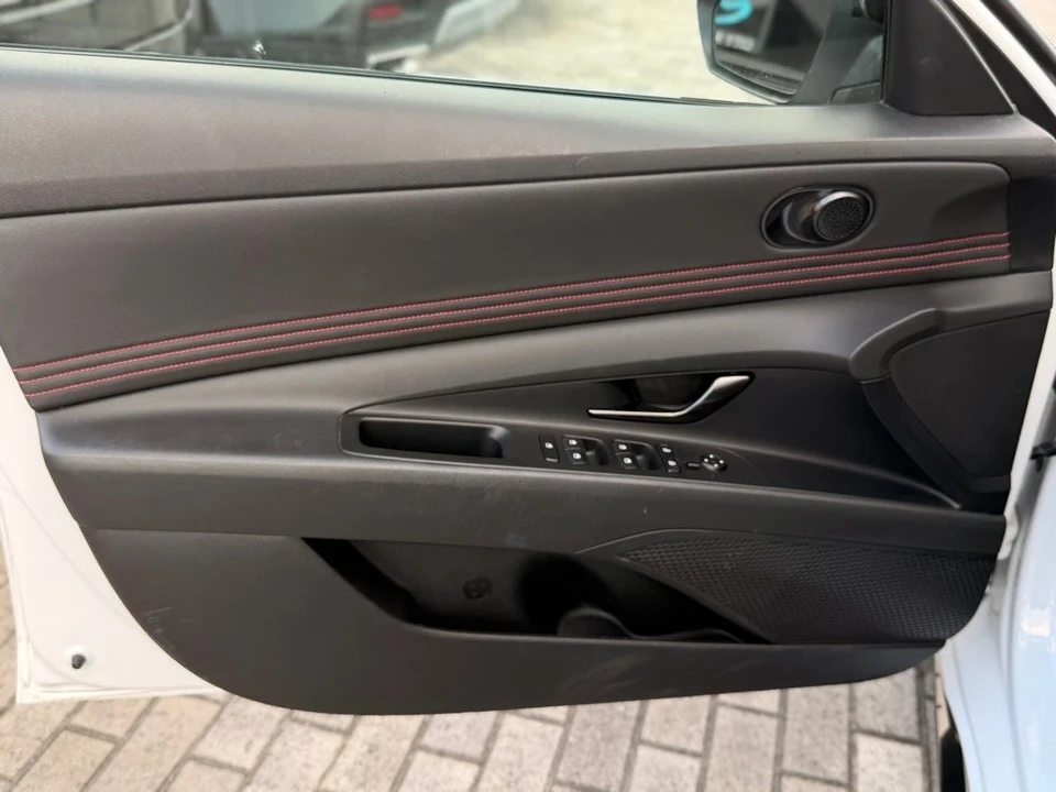2023 Hyundai Elantra - Image 11 of 21