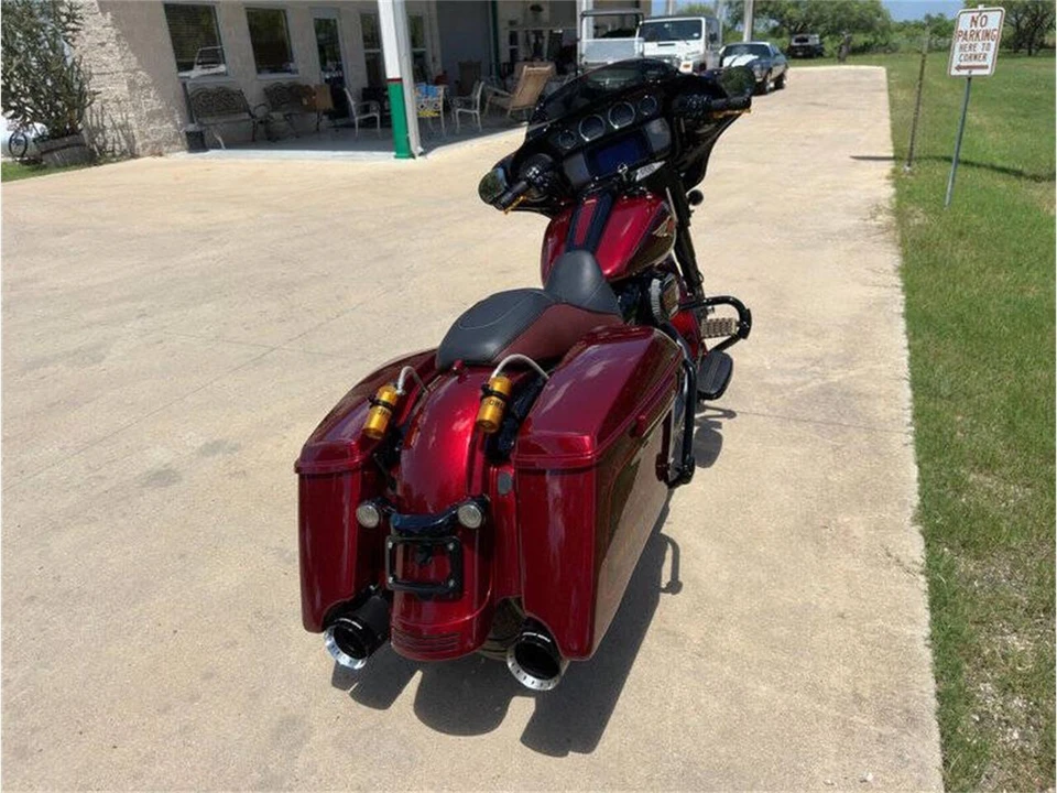 2023 Harley-Davidson Touring Milwaukee-Eight - Image 8 of 31