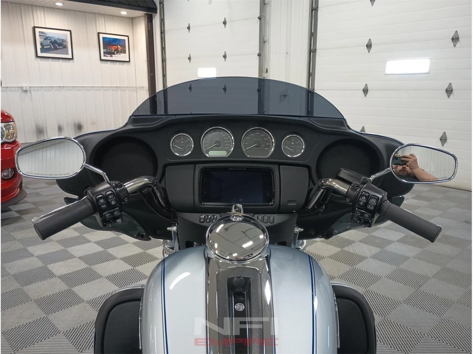 2023 Harley-Davidson Touring Milwaukee-Eight - Image 27 of 31
