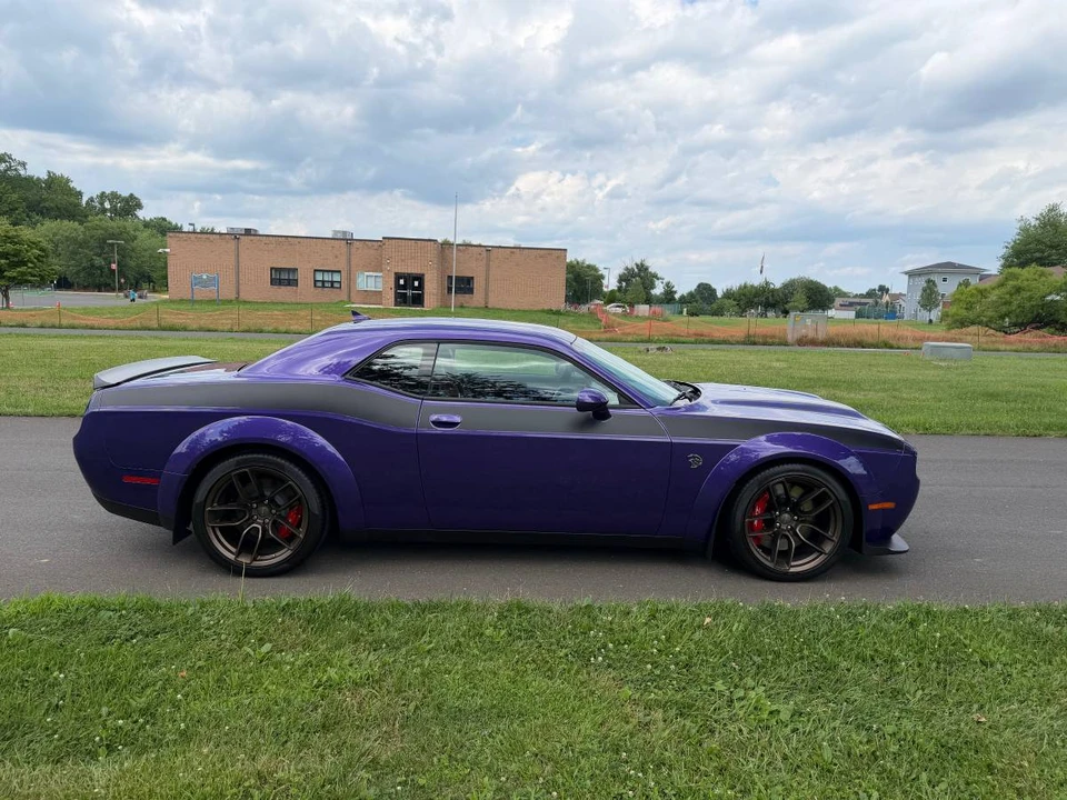 2023 Dodge Challenger SRT Hellcat 3rd Gen - Image 8 of 24