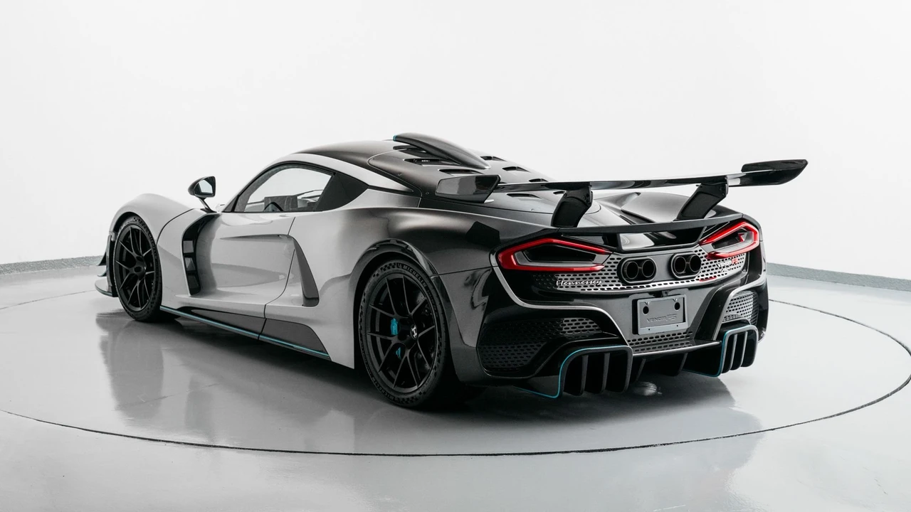 2023 Hennessey - Image 18 of 31