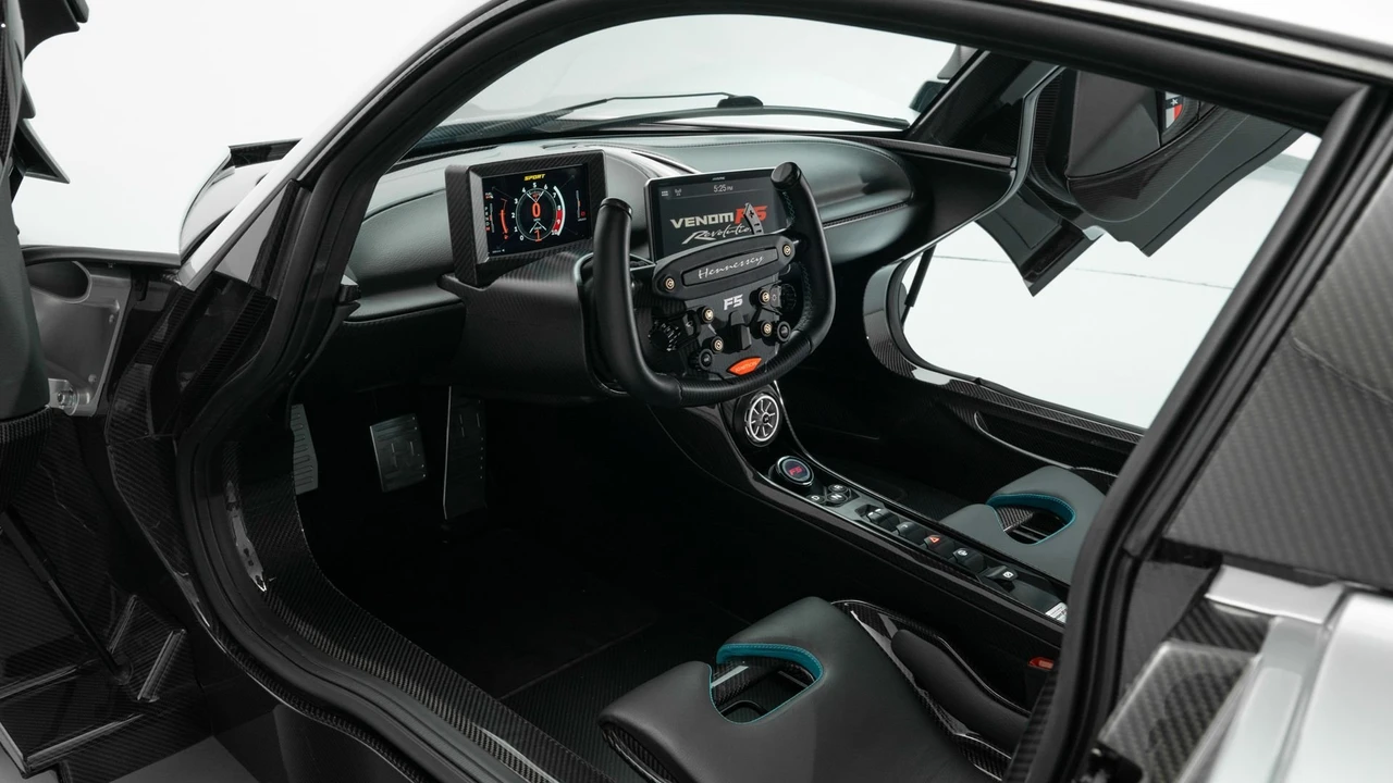 2023 Hennessey - Image 10 of 31
