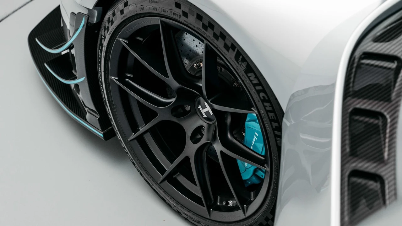 2023 Hennessey - Image 6 of 31
