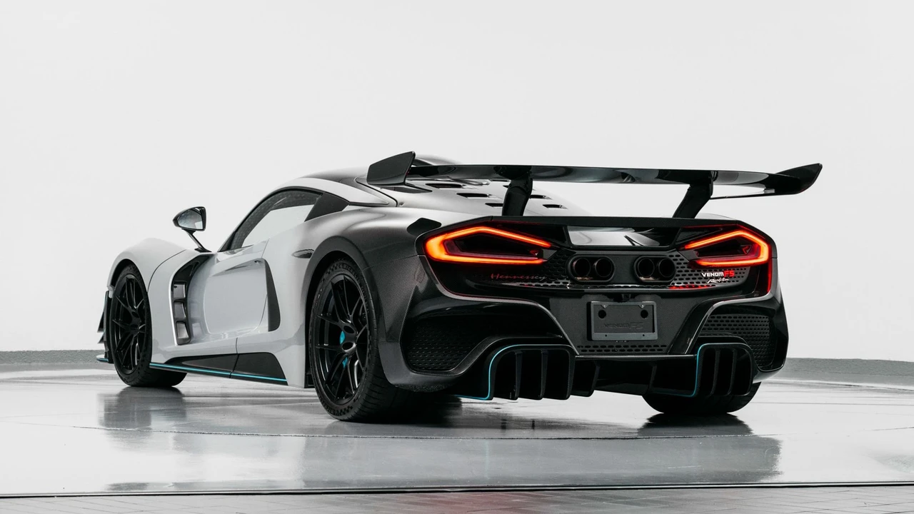 2023 Hennessey - Image 14 of 31