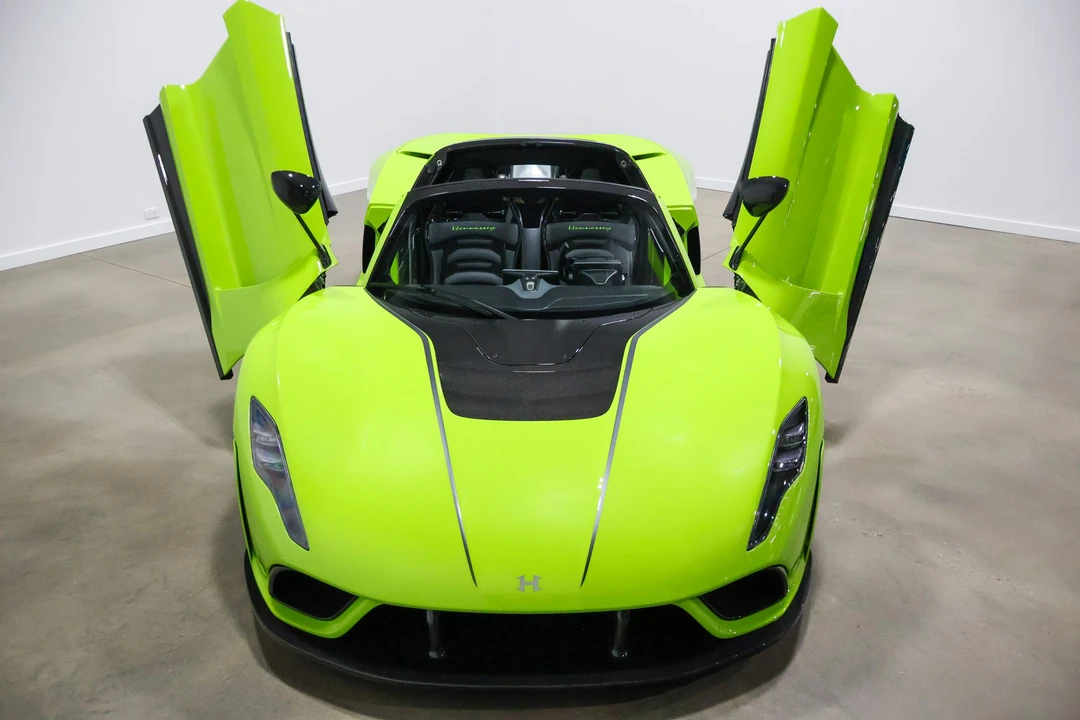2023 Hennessey - Image 27 of 31