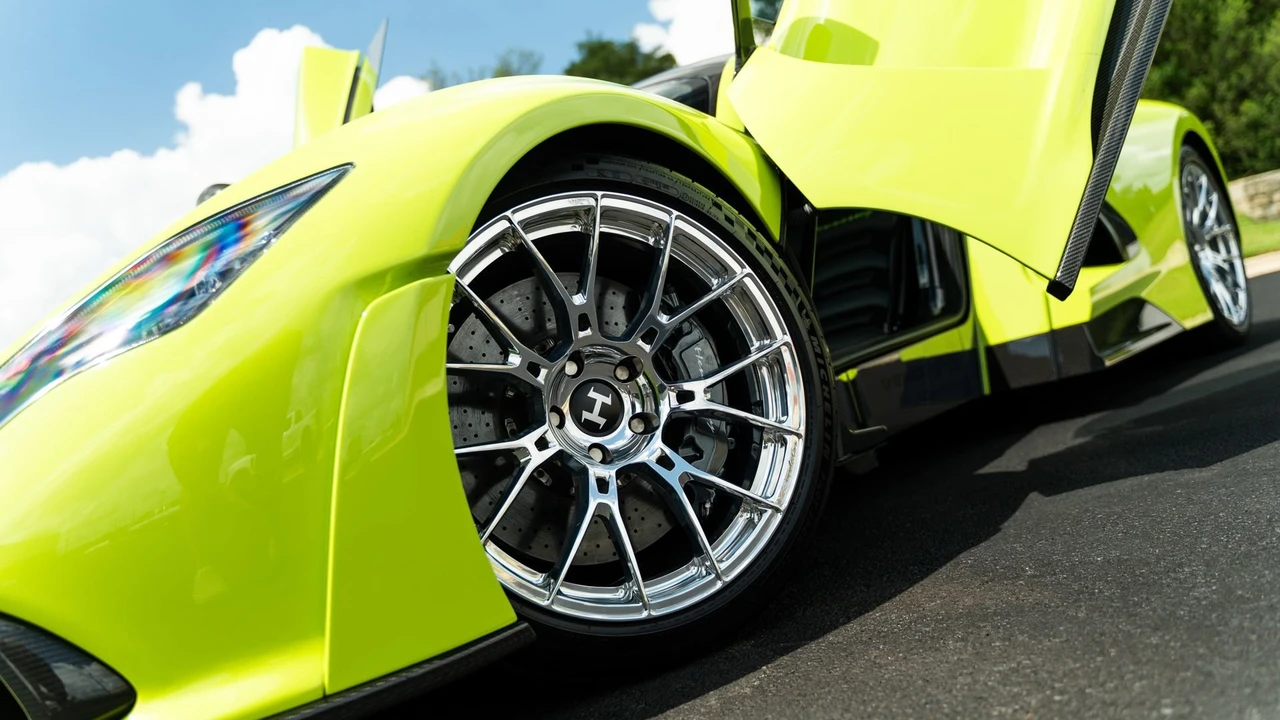 2023 Hennessey - Image 22 of 31