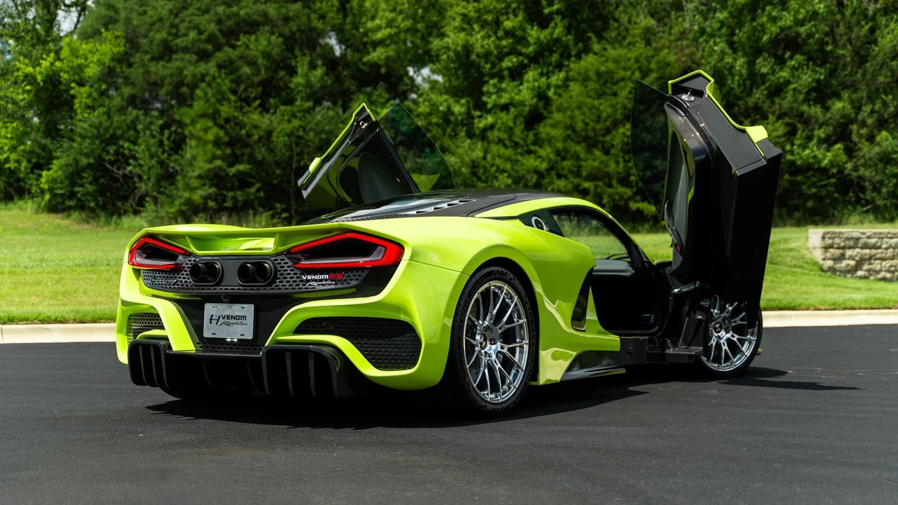 2023 Hennessey - Image 18 of 31