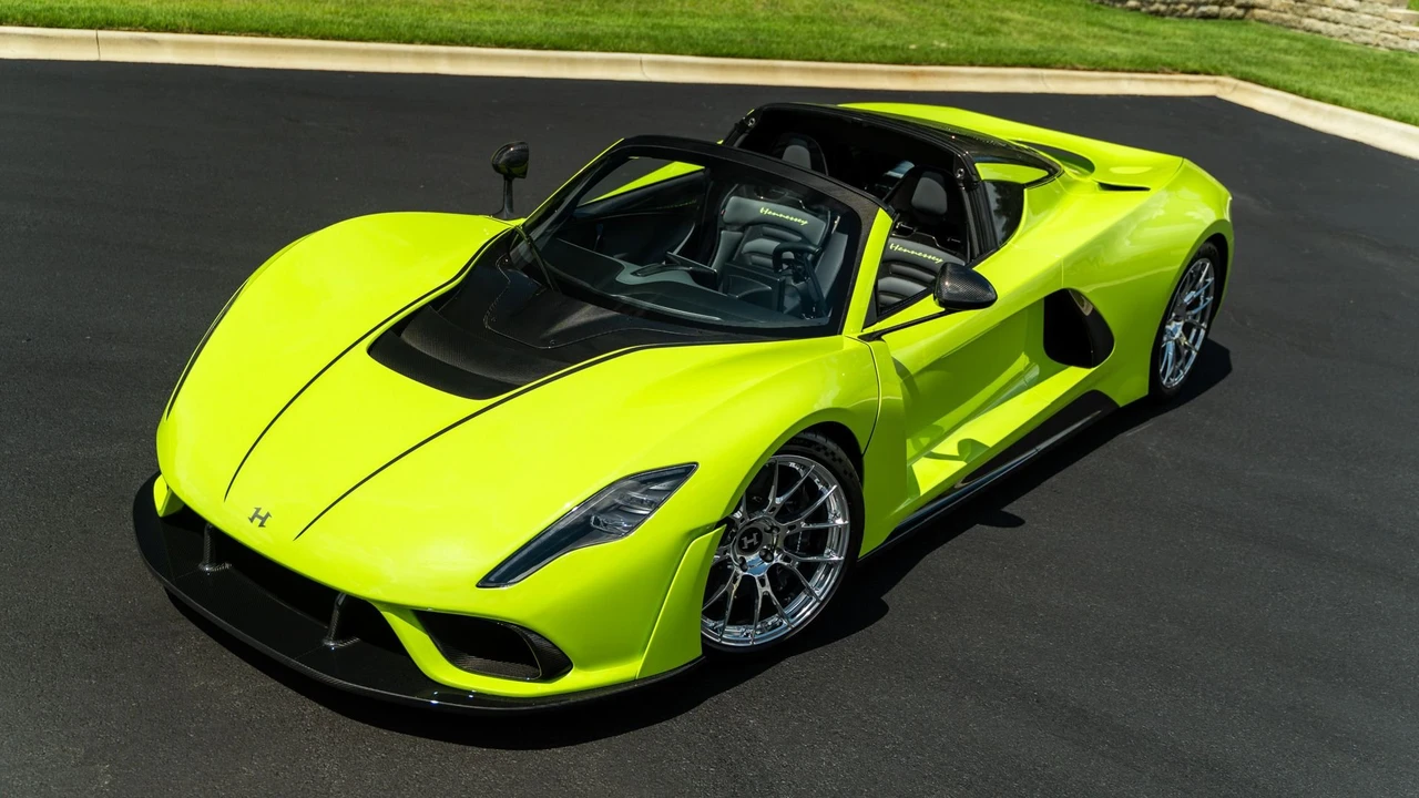 2023 Hennessey - Image 12 of 31