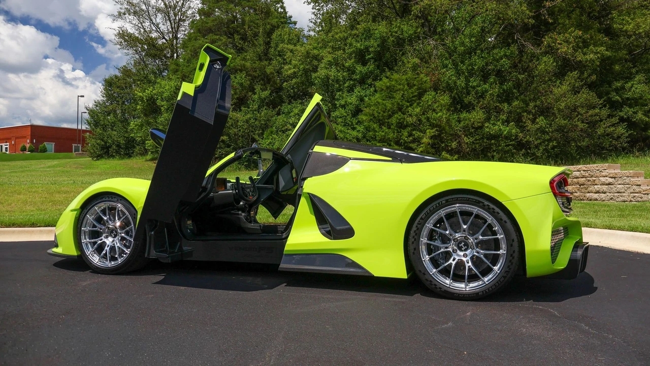 2023 Hennessey - Image 24 of 31