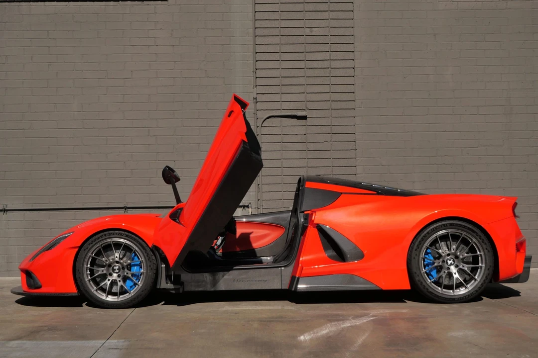 2023 Hennessey - Image 11 of 31