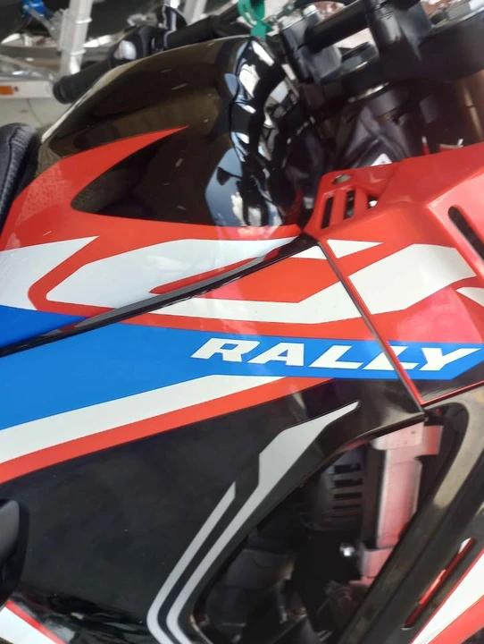 2023 Honda Motorcycles - Image 4 of 9