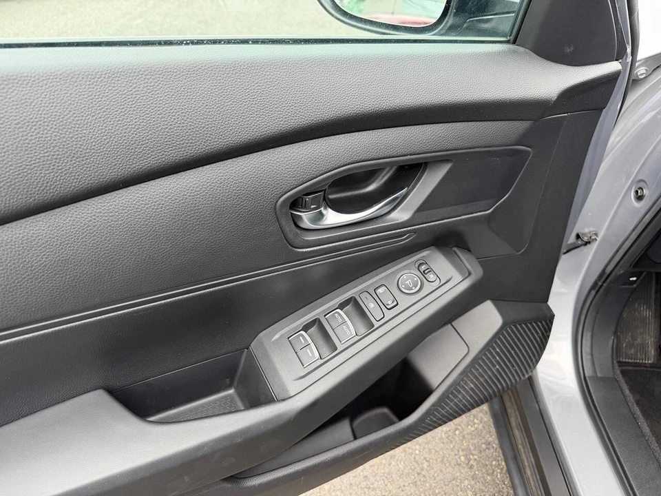 2023 Honda Accord 11th Gen - Image 3 of 28
