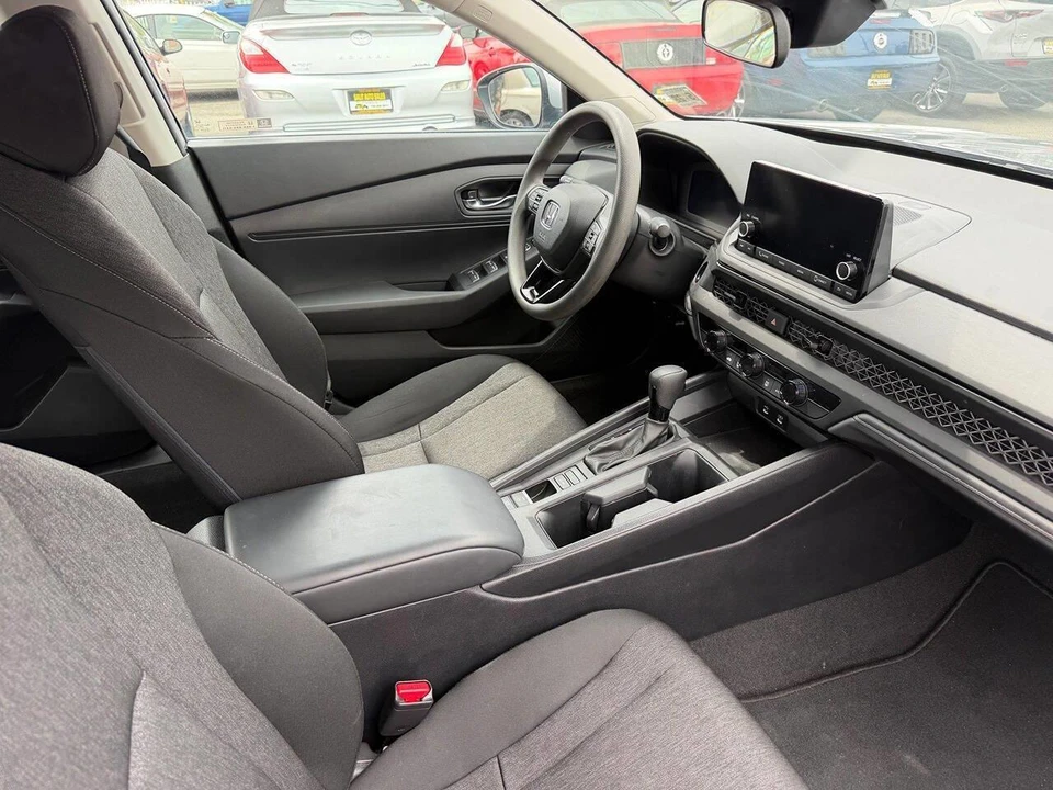 2023 Honda Accord 11th Gen - Image 18 of 28