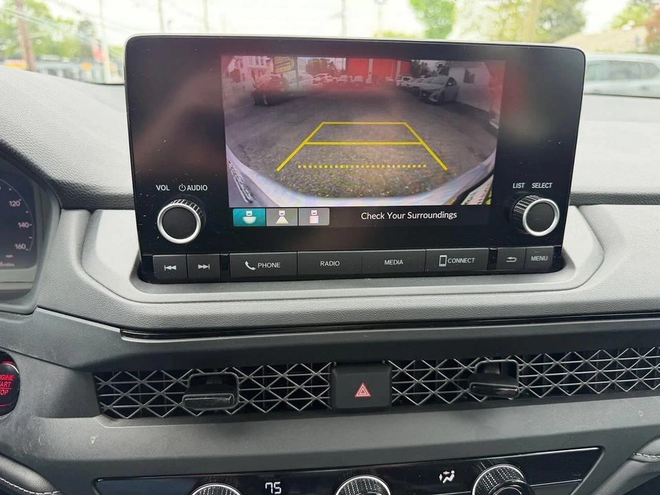 2023 Honda Accord 11th Gen - Image 9 of 28