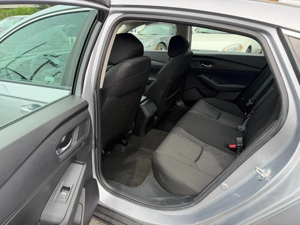 2023 Honda Accord 11th Gen - Image 13 of 28