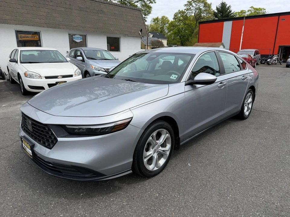 2023 Honda Accord 11th Gen - Image 22 of 28