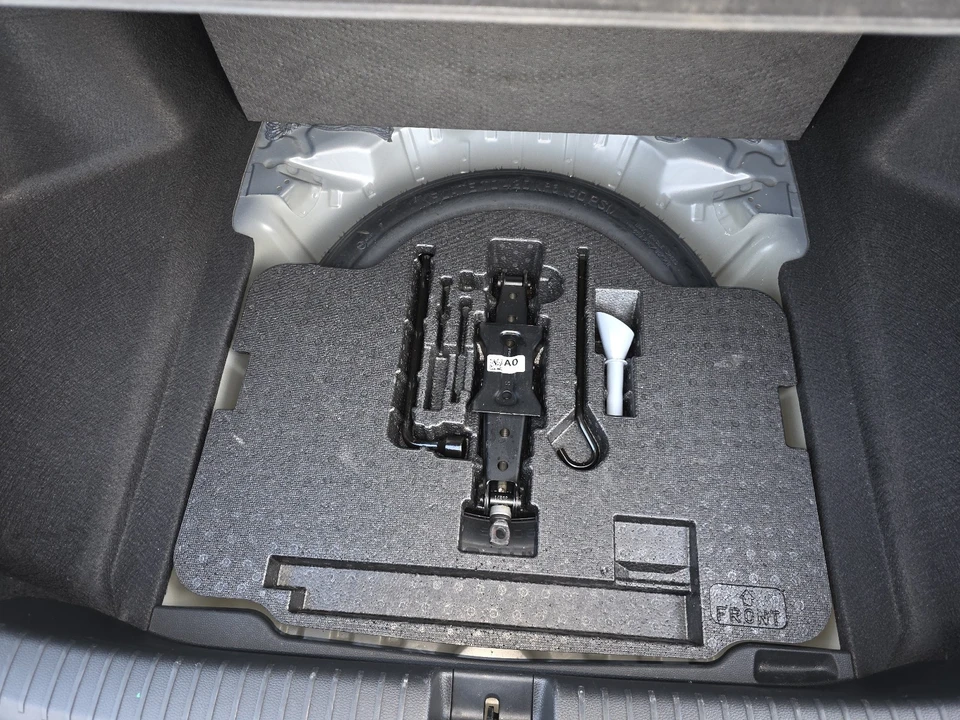 2023 Honda Accord 11th Gen - Image 11 of 21