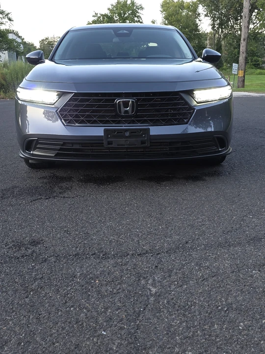 2023 Honda Accord 11th Gen - Image 9 of 21