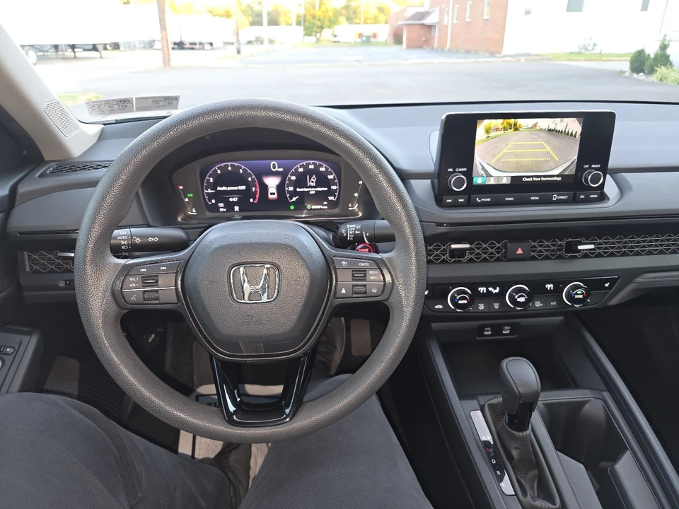 2023 Honda Accord 11th Gen - Image 14 of 21