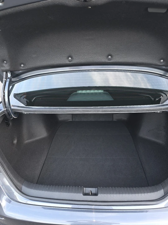 2023 Honda Accord 11th Gen - Image 18 of 21
