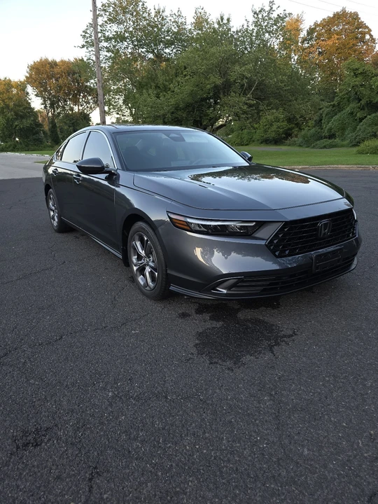 2023 Honda Accord 11th Gen - Image 8 of 21