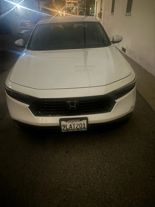 2023 Honda Accord 11th Gen - Image 8 of 17