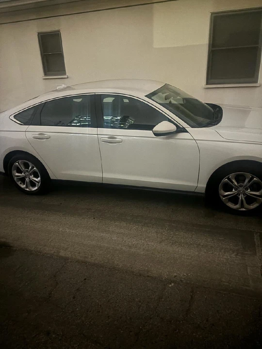2023 Honda Accord 11th Gen - Image 10 of 17