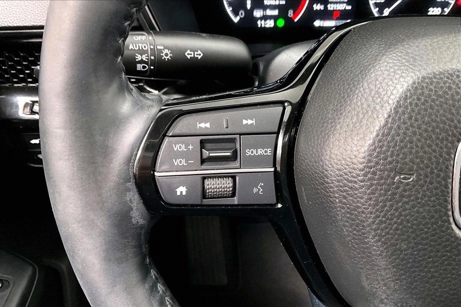 2023 Honda CR-V 6th Gen - Image 15 of 20