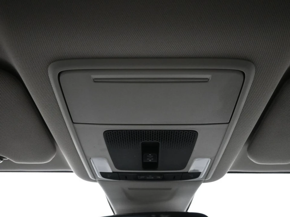 2023 Honda CR-V 6th Gen - Image 17 of 21