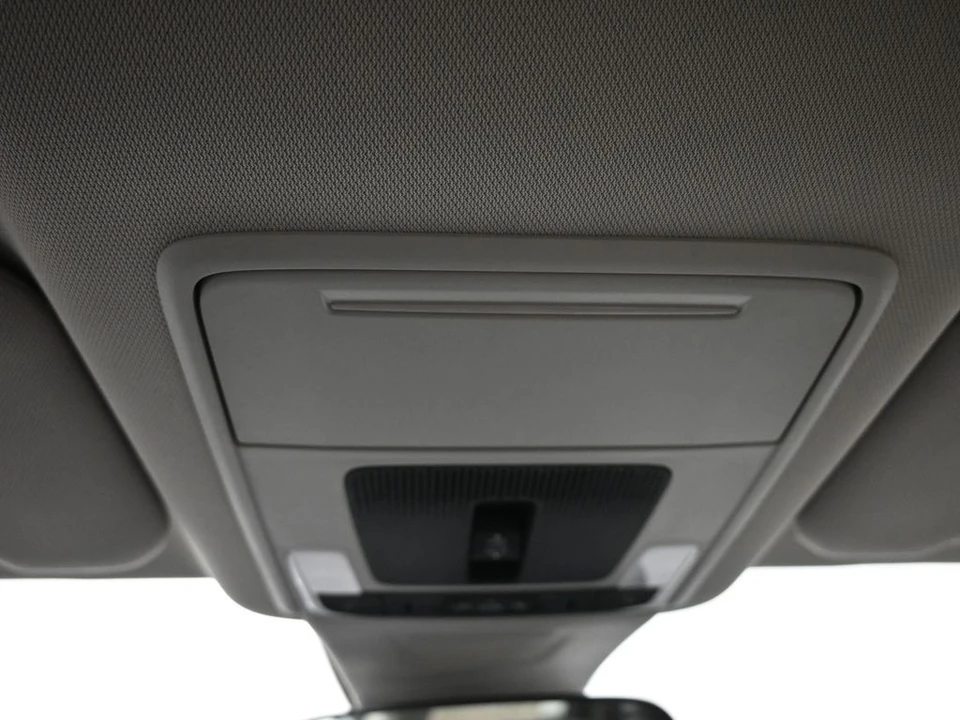 2023 Honda CR-V 6th Gen - Image 17 of 21