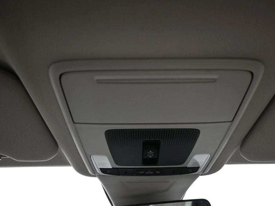 2023 Honda CR-V 6th Gen - Image 17 of 21