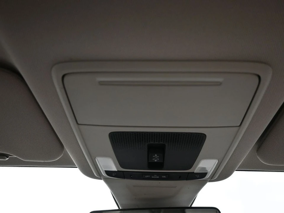 2023 Honda CR-V 6th Gen - Image 17 of 21