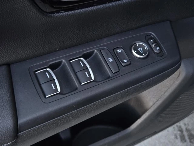 2023 Honda CR-V 6th Gen - Image 10 of 12