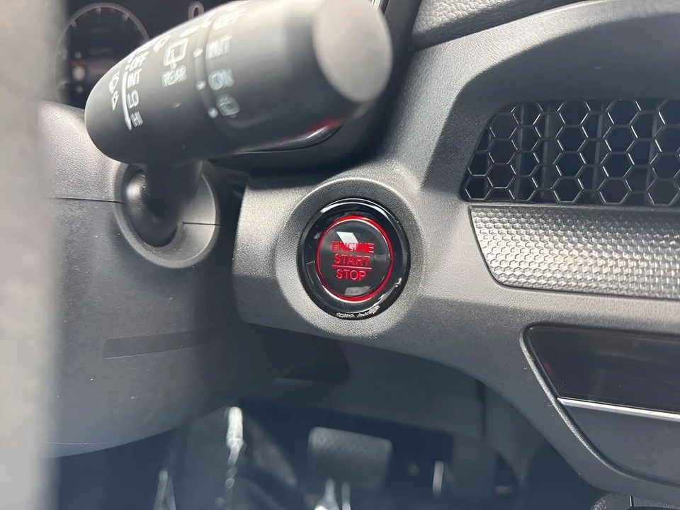 2023 Honda CR-V 6th Gen - Image 19 of 21